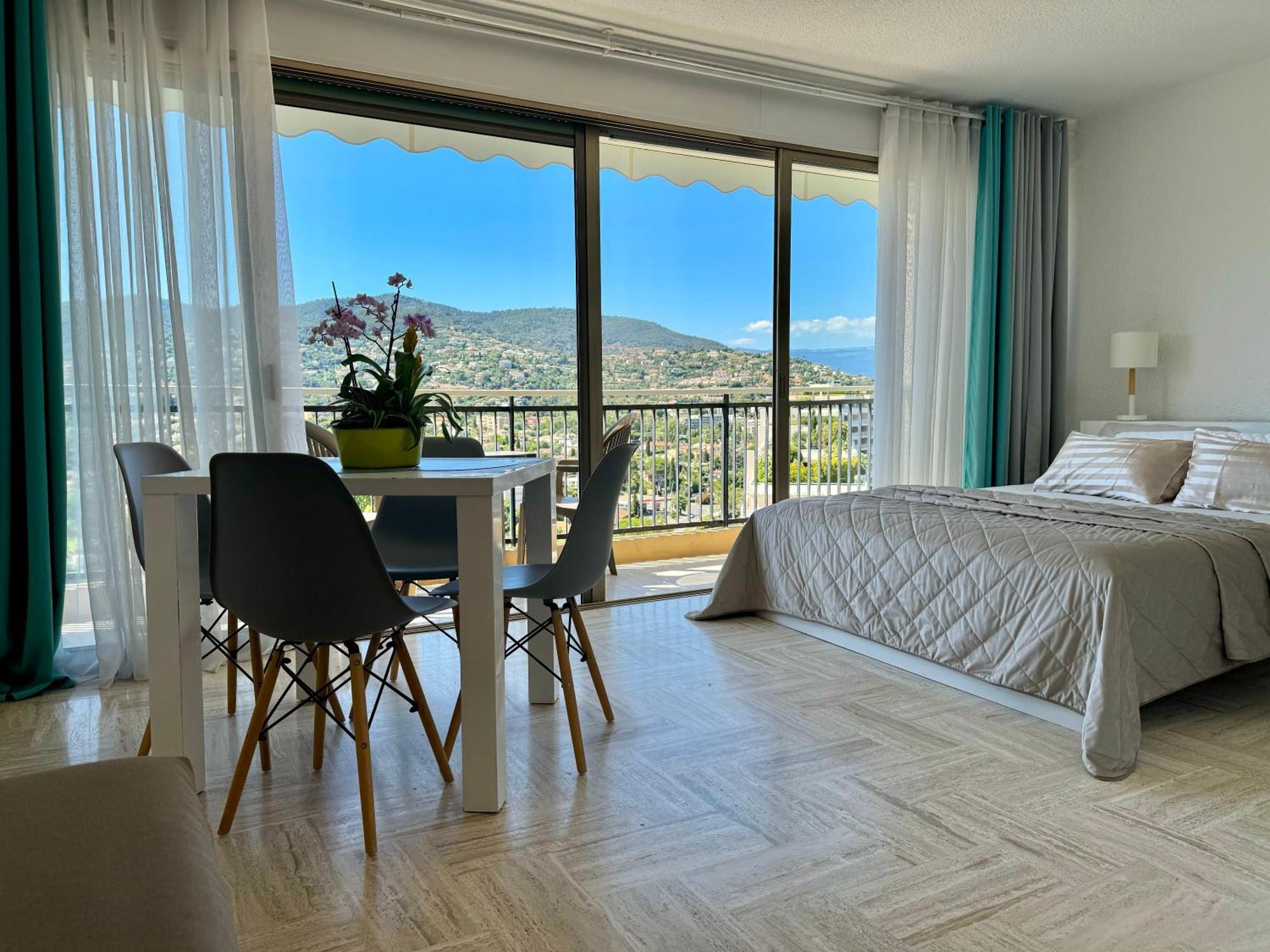 My Resid Appart Cannes Vue Marina Et Vue Montagne Mandelieu La Napoule Luaran gambar